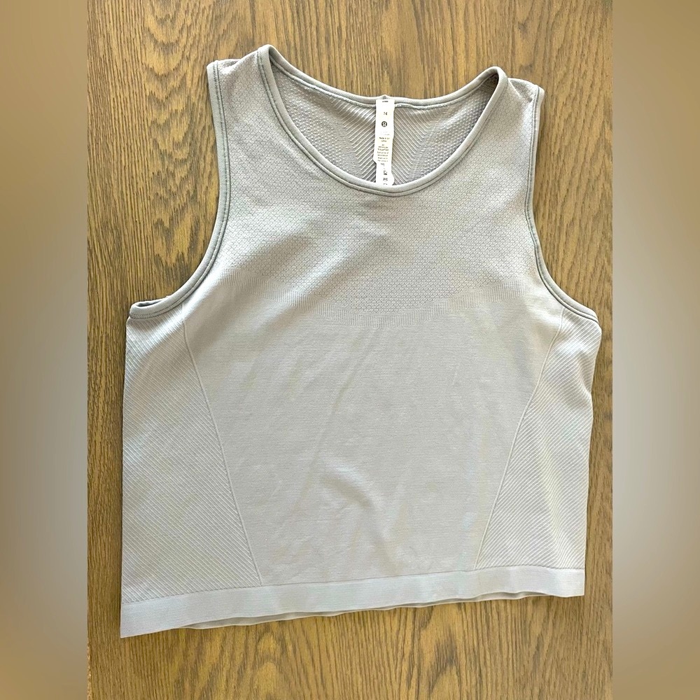Lululemon tank top